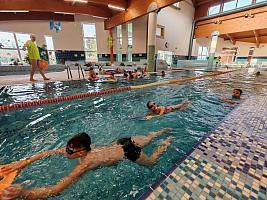 Výuka plavání pro školy a školky, Frymburk, květen 2026 (3/5)